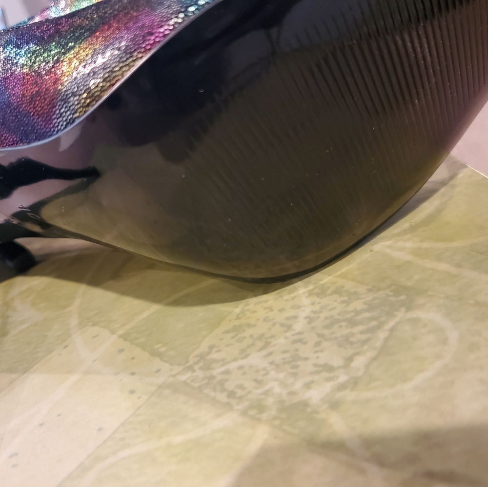 Shoes - Picture 2 of 3